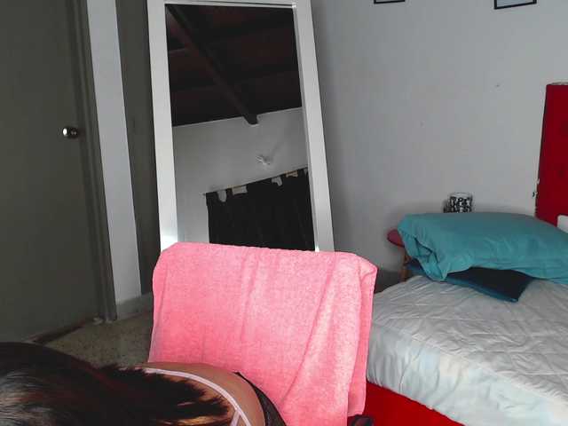 Скриншоты трансляции Merlyn-jimene