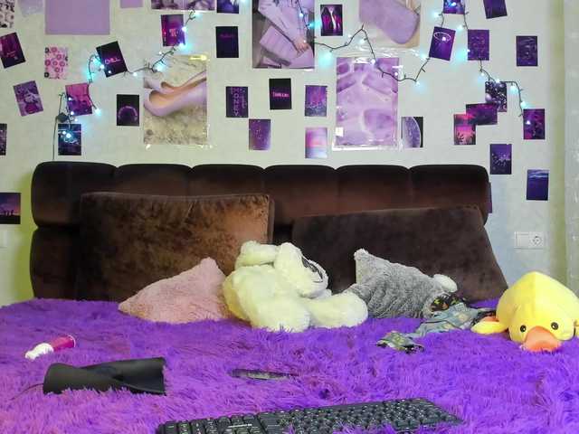 Скриншоты трансляции MerrylClark