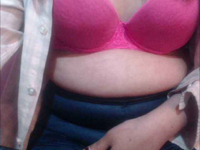 Скриншоты трансляции messybitch