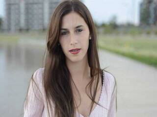 Эротический видеочат Messyclassyg