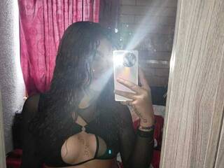 Эротический видеочат Mia--foxed