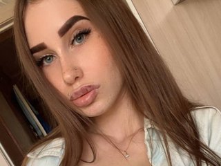 Эротический видеочат Mia-Milson