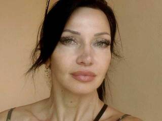 Эротический видеочат MiaAmour