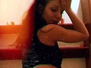 Эротический видеочат MiaBeautifuls