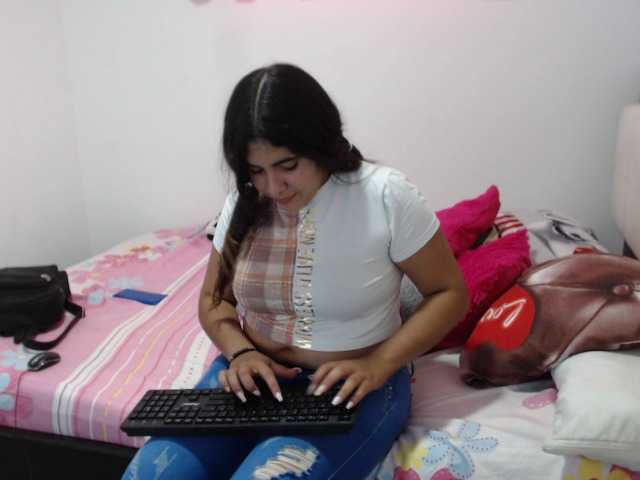 Скриншоты трансляции MiaDavis1112