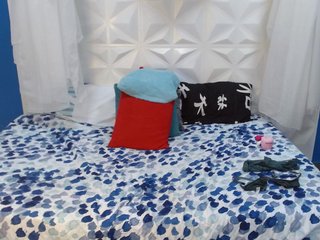 Эротический видеочат Miagreys1