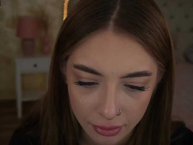 Скриншоты трансляции MiaMeows