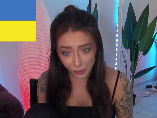 Скриншоты трансляции MiaMeows