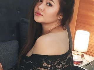 Эротический видеочат MiaOliviaHermosa