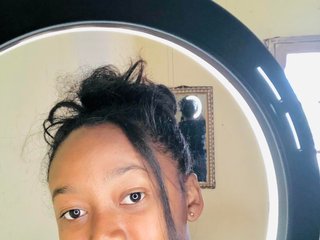 Эротический видеочат Michella011