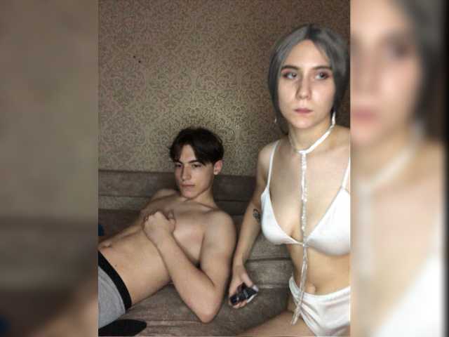 Скриншоты трансляции Miiilaa