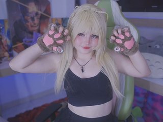 Эротический видеочат miikumeow