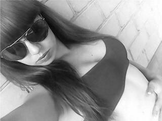 Эротический видеочат mikijewel