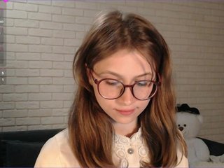 Эротический видеочат MiKiKuu