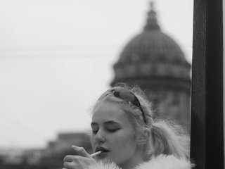 Эротический видеочат MilaElin