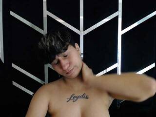 Эротический видеочат Milan-rs