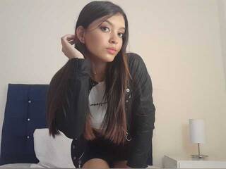 Эротический видеочат MileyMartini