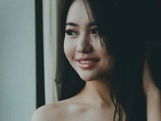 Эротический видеочат MilkShakee1