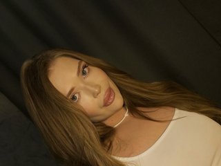 Эротический видеочат MILLEDIUM