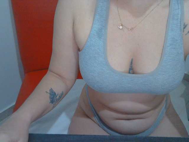 Скриншоты трансляции mimisexxxa