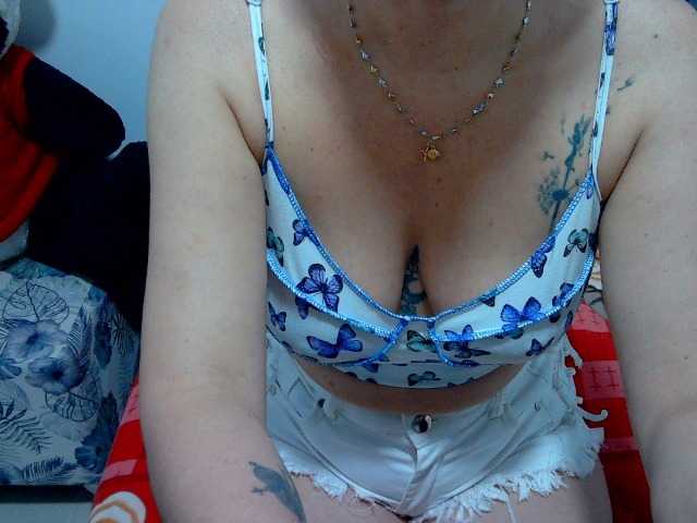 Скриншоты трансляции mimisexxxa