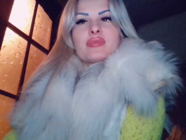 Скриншоты трансляции MirandaQueen