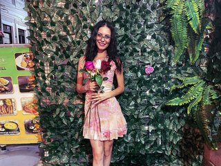 Эротический видеочат MiryamyrGoddess25