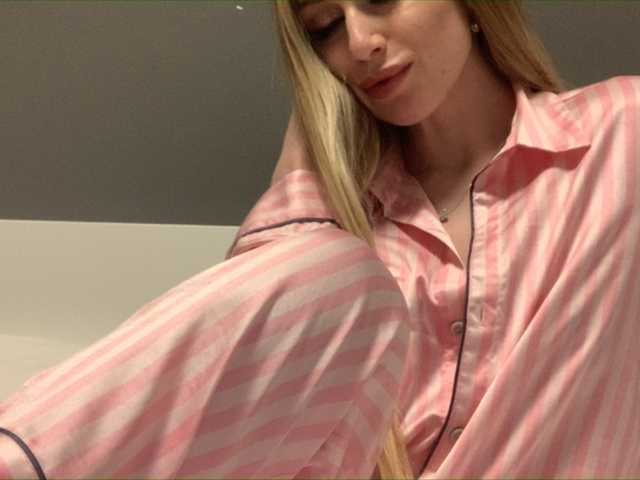 Скриншоты трансляции misVictoria