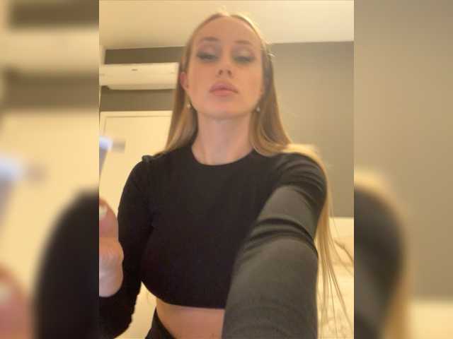 Скриншоты трансляции misVictoria