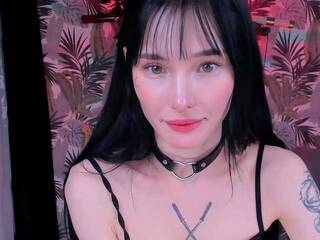 Эротический видеочат Mishakurtz