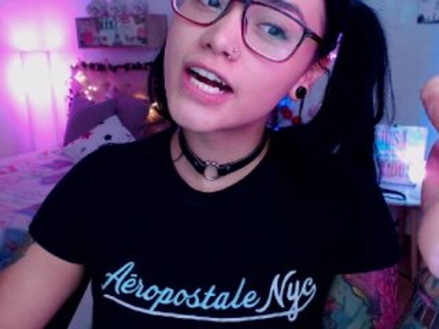 Скриншоты трансляции Miss-Bonnie