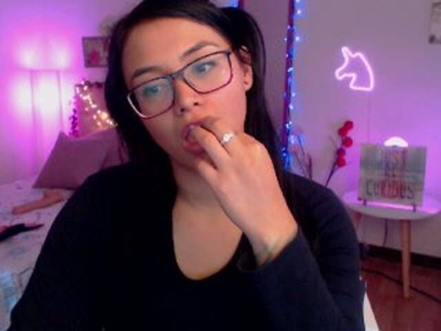 Скриншоты трансляции Miss-Bonnie