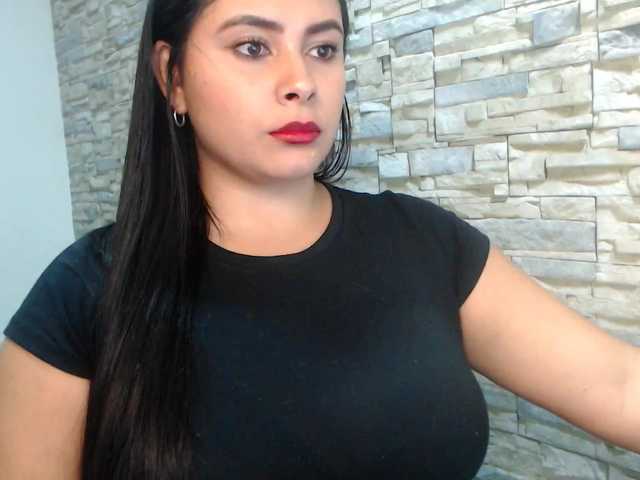 Скриншоты трансляции miss-daniela