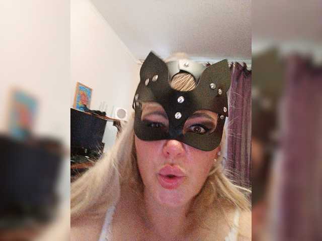 Скриншоты трансляции Miss_Kiss_Kiss