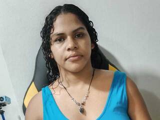 Эротический видеочат misscandydirty