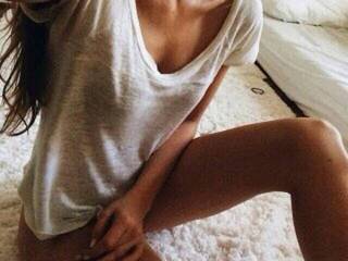 Эротический видеочат MissHotAssx