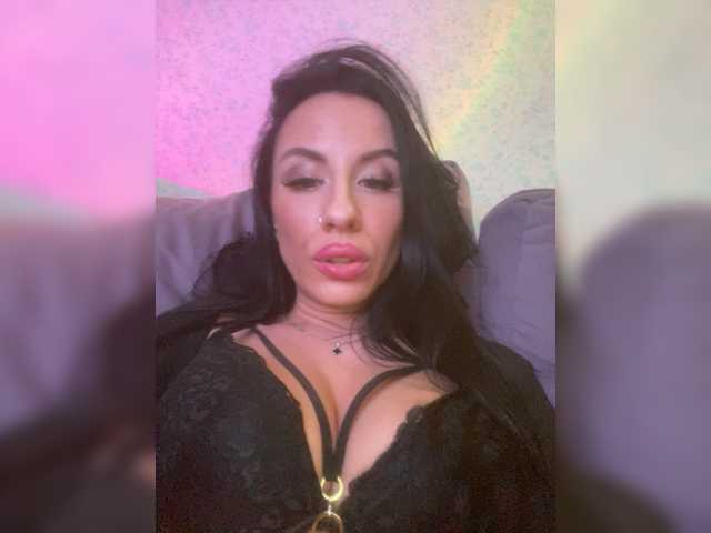 Скриншоты трансляции _EUPHORIAA_