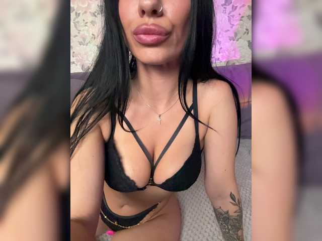 Скриншоты трансляции _EUPHORIAA_