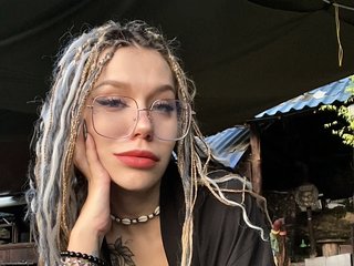 Эротический видеочат MissKiraRodshtein