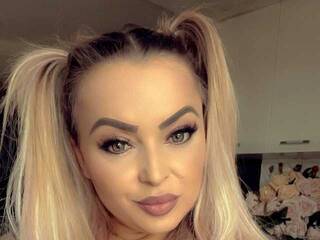 Эротический видеочат MissRebekaa