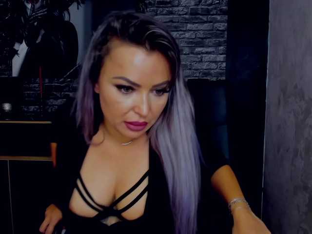 Скриншоты трансляции MissRebekaa
