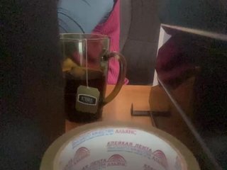 Эротический видеочат Molii-Molii35