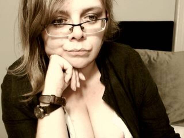 Скриншоты трансляции MollyCAM