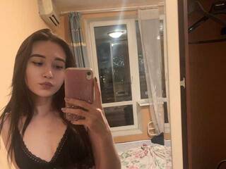 Эротический видеочат MollyLeee