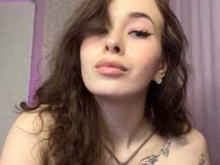 Эротический видеочат MollyMyles