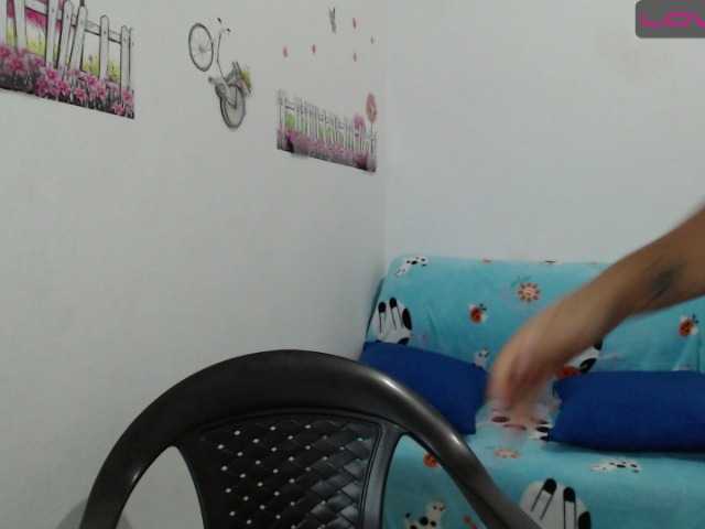 Скриншоты трансляции monica-squirt