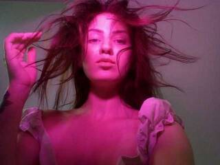 Эротический видеочат MonicaHoney