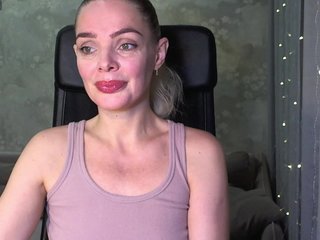 Эротический видеочат MoniCharm