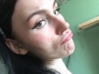 Эротический видеочат Moonlitmiragea