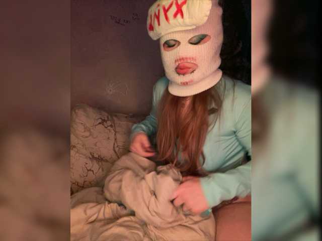 Скриншоты трансляции _Polly_